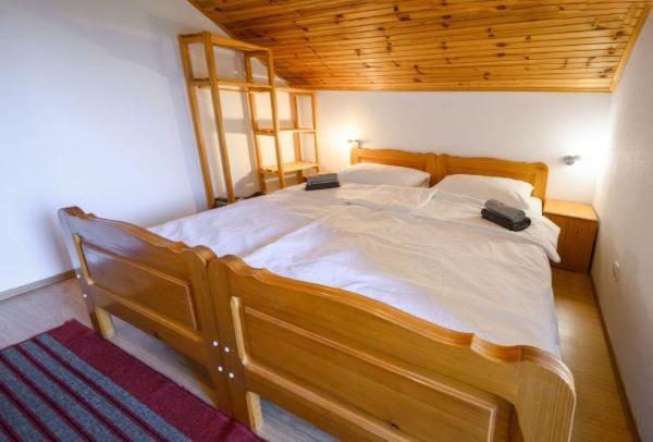 Guesthouse Mirko Hodak Seliste Dreznicko Luaran gambar