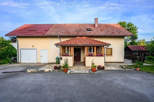 Guesthouse Mirko Hodak Seliste Dreznicko Luaran gambar