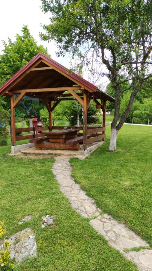 Guesthouse Mirko Hodak Seliste Dreznicko Luaran gambar