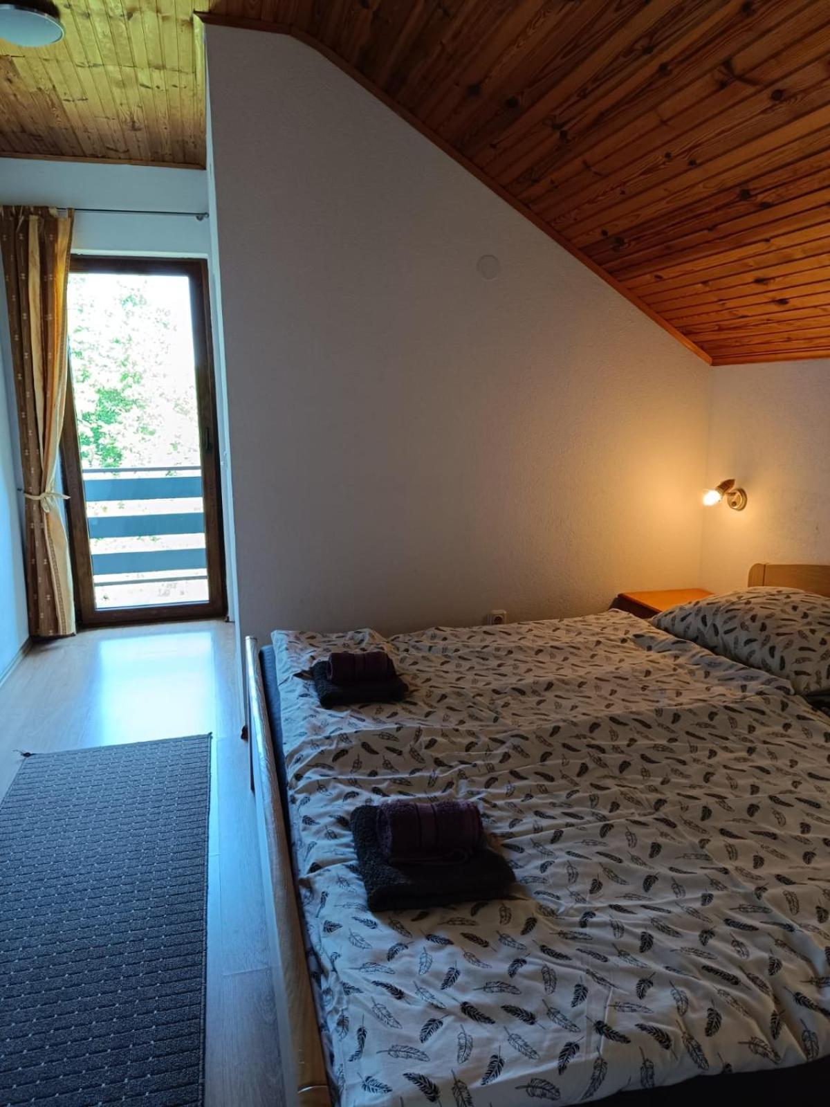 Guesthouse Mirko Hodak Seliste Dreznicko Luaran gambar